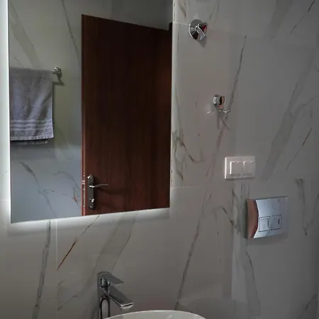 Aether With View شقة